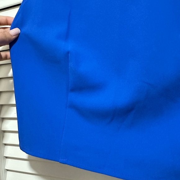 Alice + Olivia “Klynn” Cobalt Blue Crop Top Size Large Umbrella Blue - Picture 6 of 7